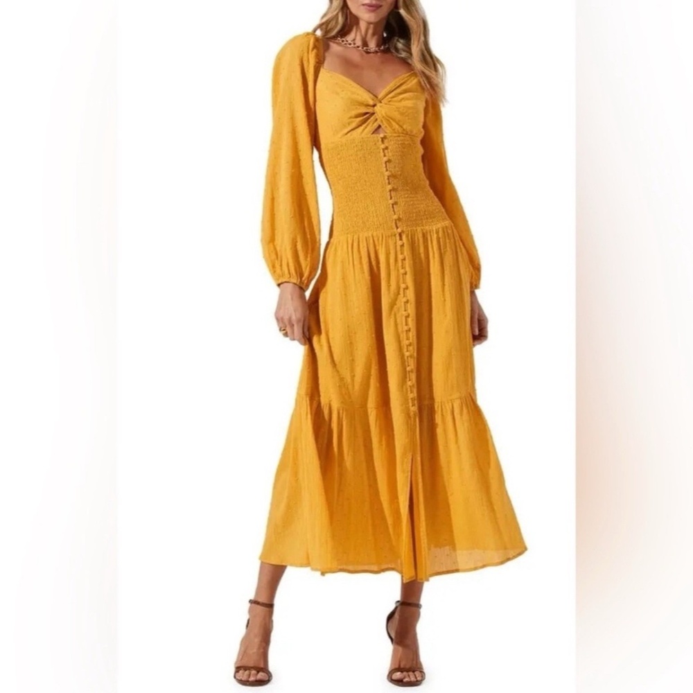 🎉HP🎉 ASTR The Label Twist Bust Long Sleeve Midi Dress in Mustard